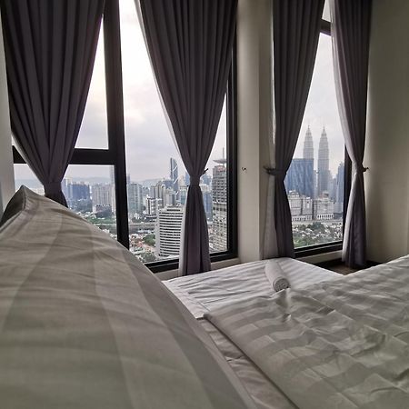 Expressionz Designer Suites Host By Aurora Premium Stay Kuala Lumpur Extérieur photo