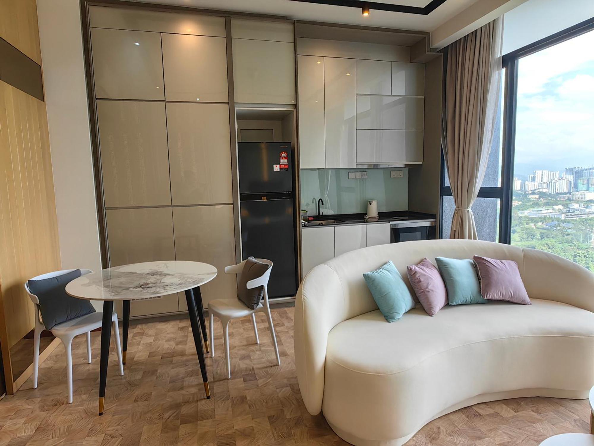 Expressionz Designer Suites Host By Aurora Premium Stay Kuala Lumpur Extérieur photo