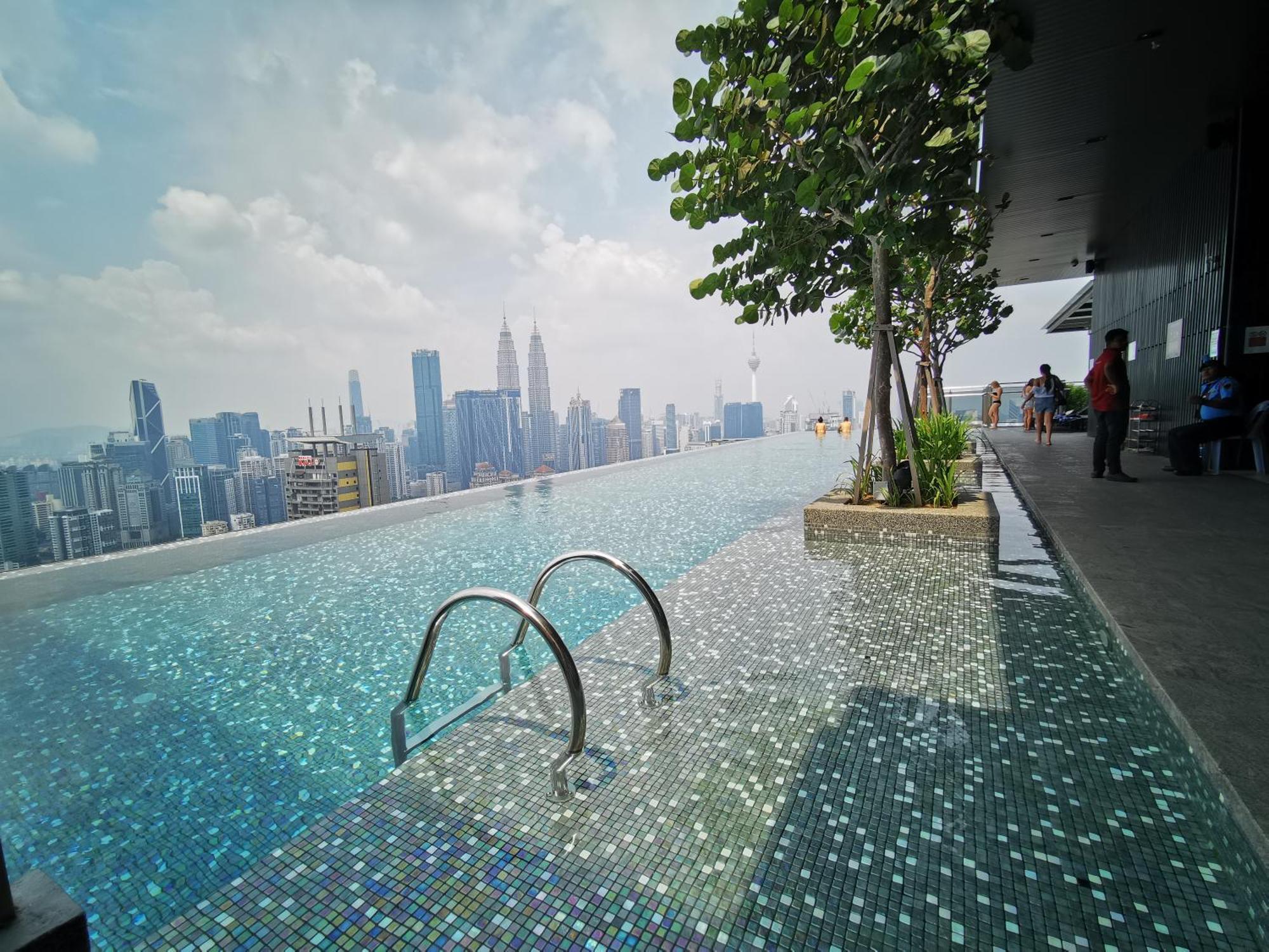 Expressionz Designer Suites Host By Aurora Premium Stay Kuala Lumpur Extérieur photo