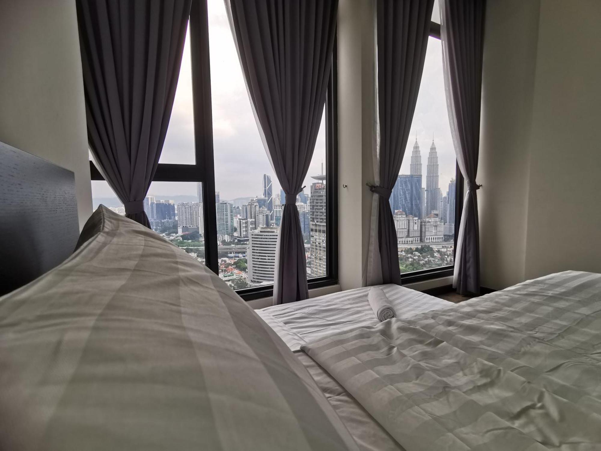 Expressionz Designer Suites Host By Aurora Premium Stay Kuala Lumpur Extérieur photo